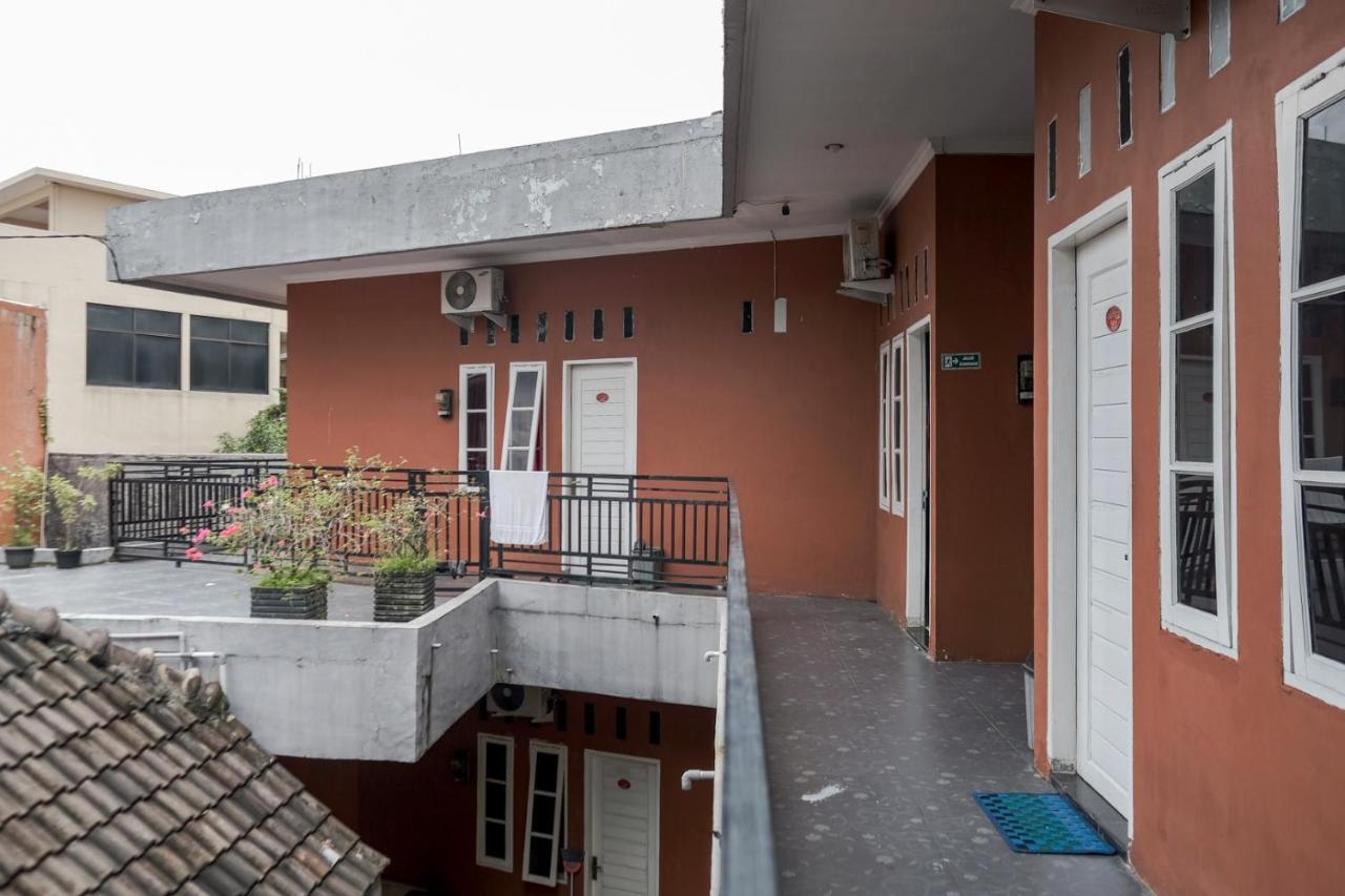 Djaboerigin Mongonsidi Guest House Redpartner 메단 외부 사진